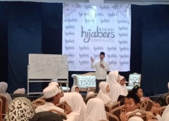 Blissfull Ramadhan, Kajian dan Amal oleh Hijabers Community Bekasi
