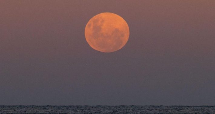 Fenomena Super New Moon Terjadi pada 10 Maret 2024