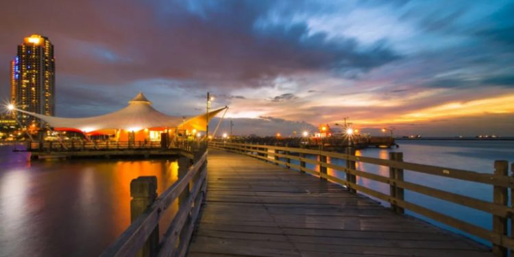 Kembali Keluarkan Tiket Masuk Gratis, Ancol jadi Tempat Ngabuburit Selama Bulan Ramadan