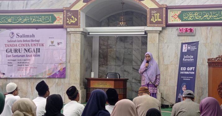 Salimah Bekasi Hadiahkan Kado Lebaran kepada 100 Lebih Guru Ngaji dan Anak Yatim