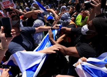 Perkelahian di UCLA, Ratusan Mahasiswa Ditangkap Dalam Protes Perang Gaza di AS