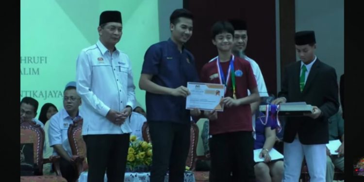 Siswa SMP JIBBS Raih Bronze Medal di Kompetisi Matematika Malaysia