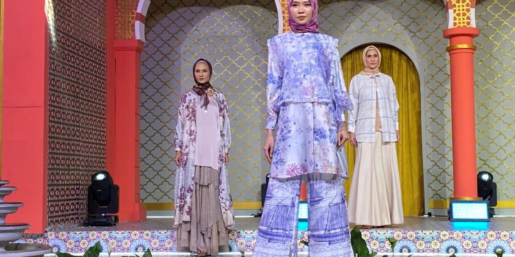 Motif Floral Jadi Pattern Favorit Desainer di Ramadan Runway 2024