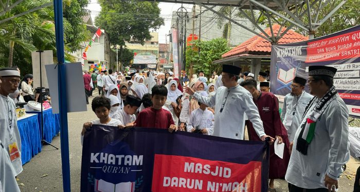 Warga Malaka Sari Antusias Ikuti Haflah Khatam Quran ke-3 Forkommas