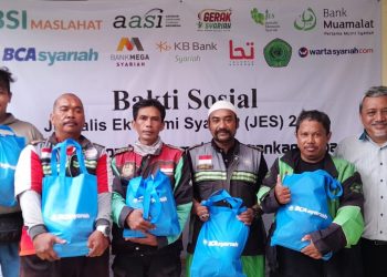 100 Paket Sembako Diberikan JES kepada Masyarakat Kurang Mampu Jelang Idul Fitri 1445 H