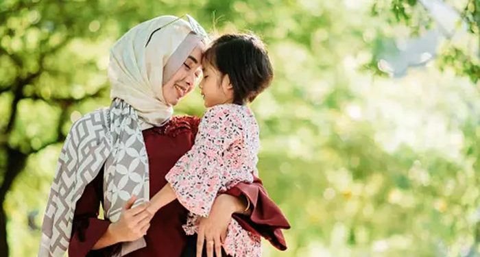 Ibu sebagai Tiang Negara yang Kokoh