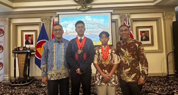 Pelajar Indonesia Raih Medali Emas dalam Lomba Matematika dan Bahasa Inggris Internasional di Australia