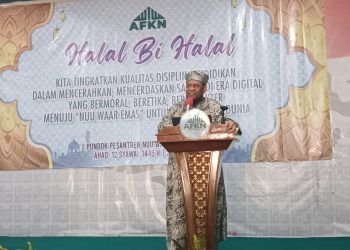 Halal Bihalal Pesantren Nuu Waar, KH Fadzlan Garamatan Sampaikan Pesan untuk Meningkatkan Kualitas Santri