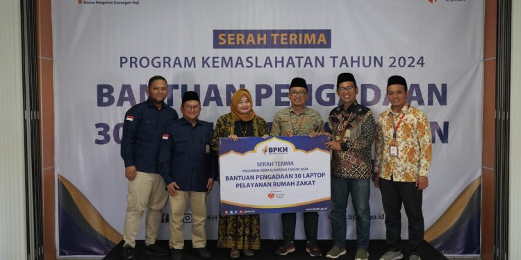 Sebagai Dukungan Peningkatan Layanan, BPKH Berikan Bantuan Laptop ke Rumah Zakat