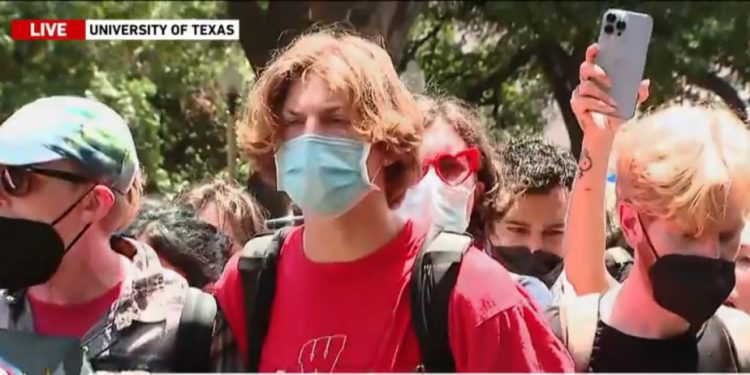 Sejumlah Mahasiswa Pro-Palestina Ditangkap di Universitas Texas Austin