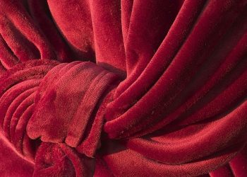 Ketahui, Karakteristik Bahan Kain Bludru