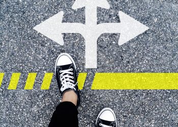 Urgensi Menegakkan Kebenaran