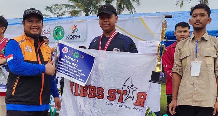 Catat Prestasi Baru, Siswa SMP JIBBS Raih Juara Satu Lomba Panahan di Bogor
