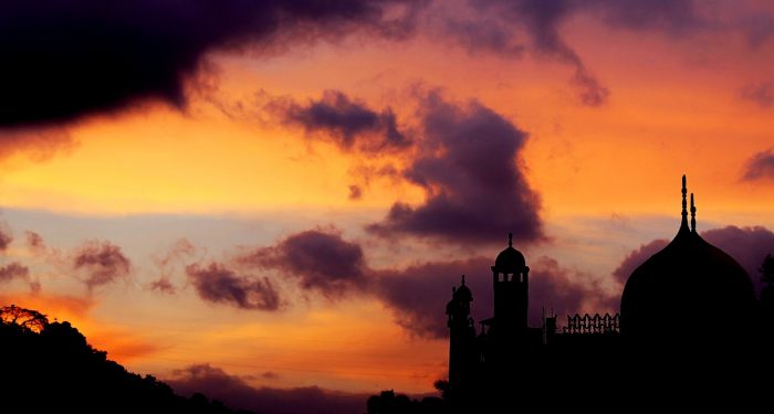 Di Balik Rahasia Azan