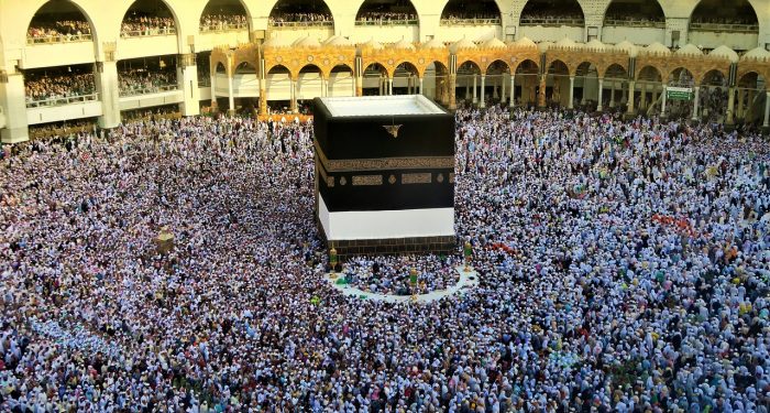 Buku Islam Revolusi dan Ideologi