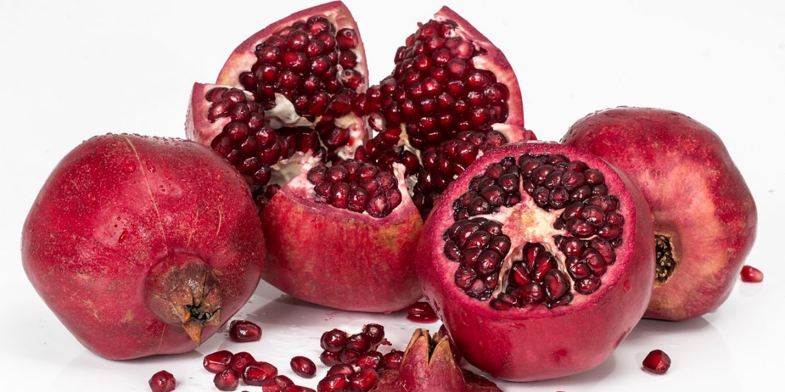 Lima Manfaat Buah Delima untuk Kecantikan
