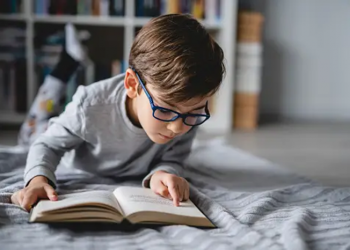 Kategori Cerita yang Cocok untuk Anak-Anak Sesuai dengan Usianya