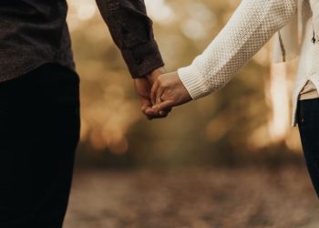 Istri Bertindak Semaunya, Tidak Taat kepada Suami