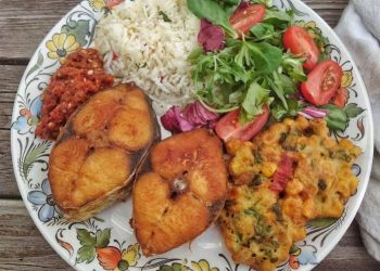 Masak Ikan Goreng yang Diimpor dari Indonesia