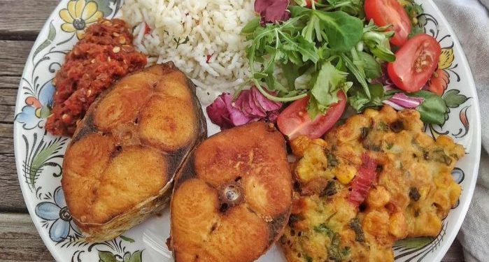 Masak Ikan Goreng yang Diimpor dari Indonesia