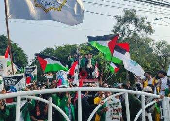 Mahasiswa Bekasi Gelar Aksi Bela Palestina di Depan DPRD Kota Bekasi