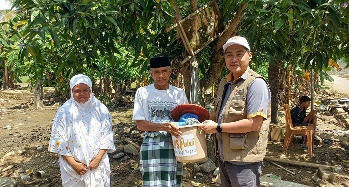 LPS Serahkan Bantuan untuk Korban Banjir dan Tanah Longsor di Kabupaten Luwu