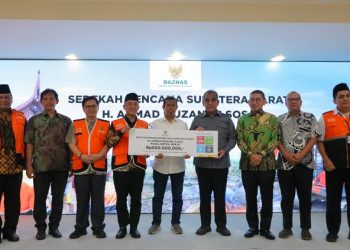 Wakil Ketua MPR RI Ahmad Muzani Serahkan Bantuan Korban Banjir Bandang Sumbar Melalui BAZNAS