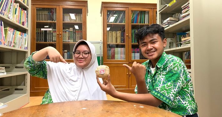 Alat Pemadam Api Ringan Berbahan Dasar Kulit Jeruk dan Pisang, Inovasi Siswa SMPI Al-Azhar 8 Bekasi