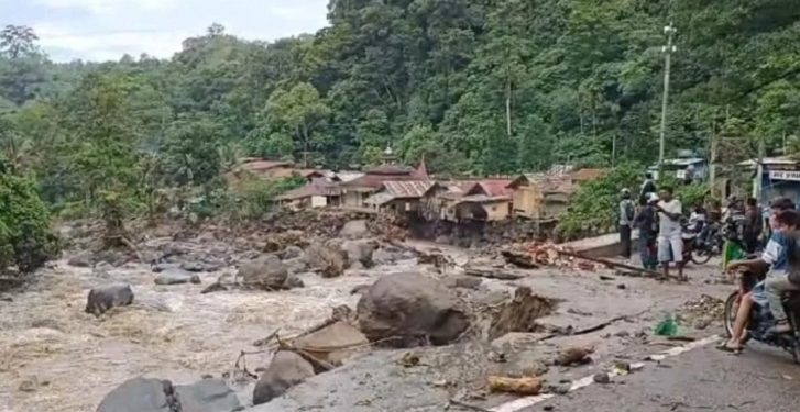 Polres Padang Pariaman Pastikan Air Terjun Lembah Anai Terputus Pascabanjir Lahar Dingin