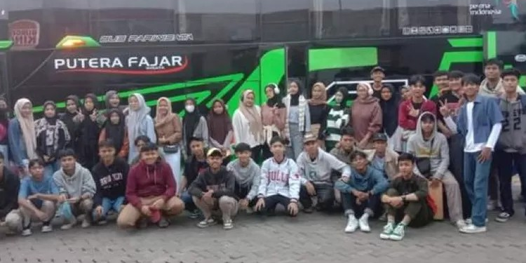 Perpisahan Terakhir di Lembang