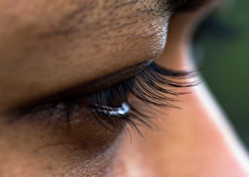 Makin Tampil Cantik, Berikut Tips Membuat Bulu Mata Lentik