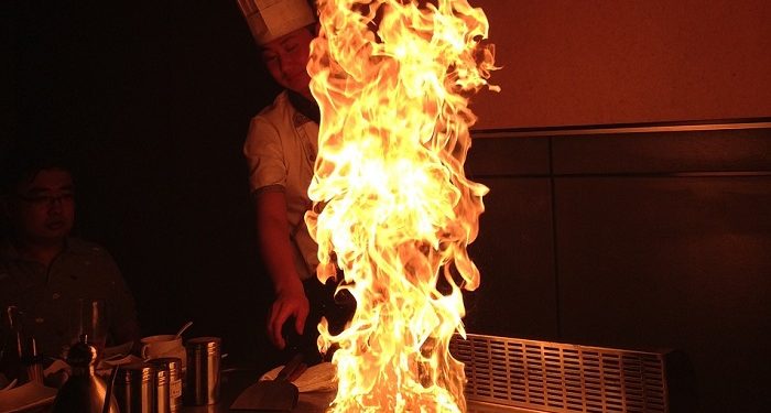 Mengenal Teknik Masak dengan Flambe