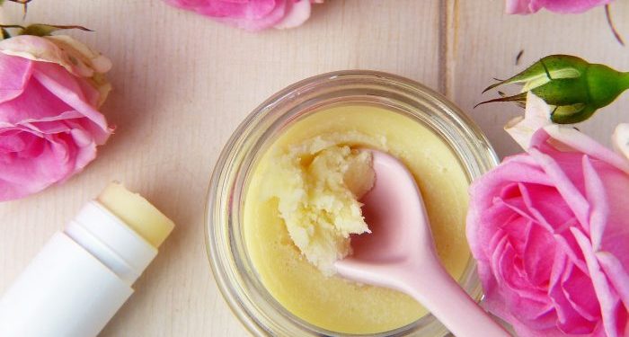 Berhenti Kebiasaan Menggigit Bibir, Berikut Lima Cara Merawat Bibir Secara Alami