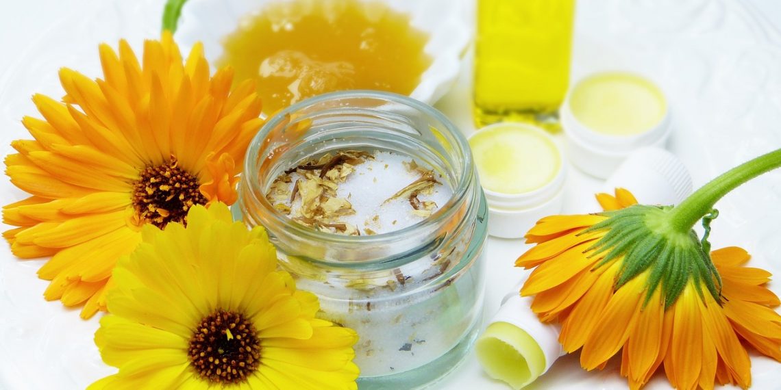 Tampak Lebih Cerah, Lima Cara Menghilangkan Bibir Hitam