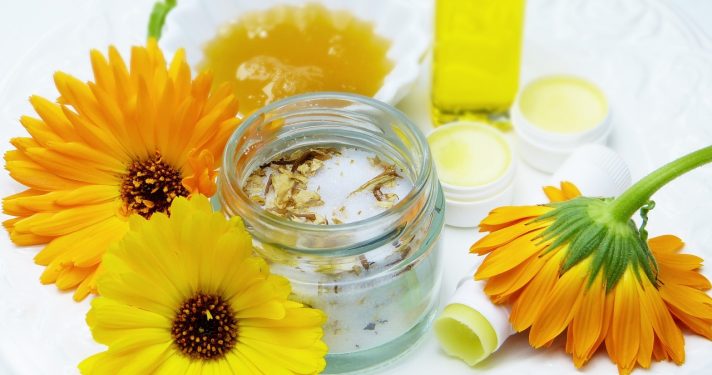 Tampak Lebih Cerah, Lima Cara Menghilangkan Bibir Hitam