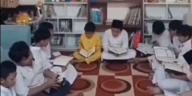 Rutinitas Jakarta Islamic School, Kegiatan Sunnah Hari Jumat di Sekolah