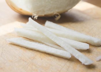 Membuat Wajah Halus, Simak Kandungan Gizi dalam Buah Bengkuang