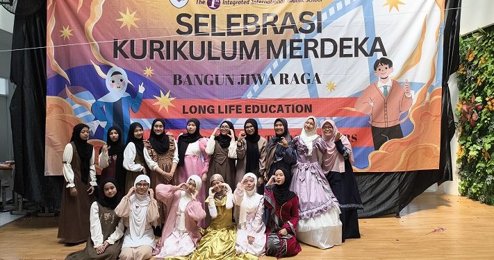 SMP JISc Gelar Theatre Hours Rayakan Selebrasi Kurikulum Merdeka