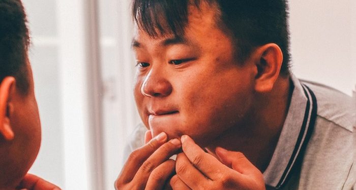 Dapat Merusak Kulit, Simak Bahaya Menggunakan Masker Wajah Terlalu Sering