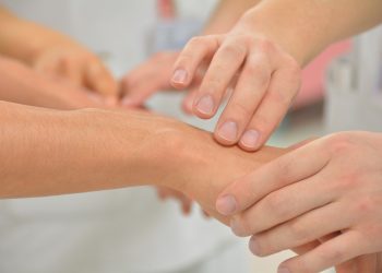 5 Ciri Kulit Menua dengan Baik