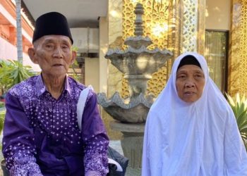 Kumpulkan Uang Parkir Setiap Hari, Pasutri asal Bojonegoro Berangkat ke Tanah Suci