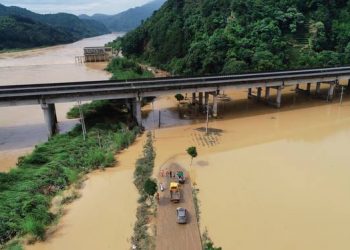 Beberapa Orang Tewas Akibat Tanah Longsor di Tiongkok Tenggara