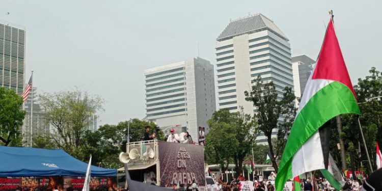 Koalisi Indonesia Bela Baitul Maqdis Gelar Aksi Palestina di Depan Kedubes AS, Artis dan Influencer Turut Meramaikan