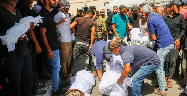 Mayat Berserakan di Jalanan, Israel Membunuh 226 Orang dalam Serangan di Gaza Tengah