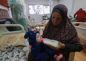 Stok Susu Langka, Anak di Gaza Terpaksa Konsumsi Tepung