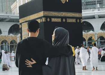 Apakah Menghajikan Istri adalah Tugas Suami?