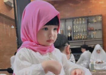 Mirip Masha and The Bear, Potret Menggemaskan Ameena Selama Pengajian Atta dan Aurel Jelang Ibadah Haji
