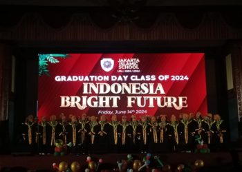 Sekolah Sangat Membantu Membiasakan Diri Dekat Kepada Allah, Ungkap Wisudawan JISc Graduation 2024