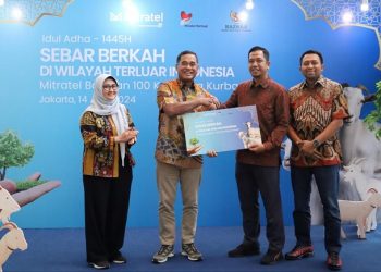 Mitratel Bersama BAZNAS Sebar Berkah di Wilayah Terluar Indonesia, Bagikan 100 Kambing Kurban