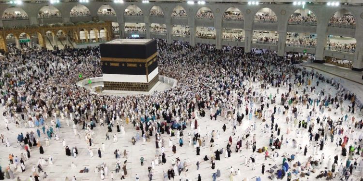Bila Tiba di Makkah Hendaknya Bergegas ke Masjidil Haram